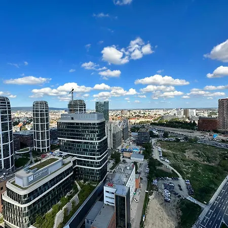 View From 27th Floor, Free Parking, Keyless * Μπρατισλάβα
