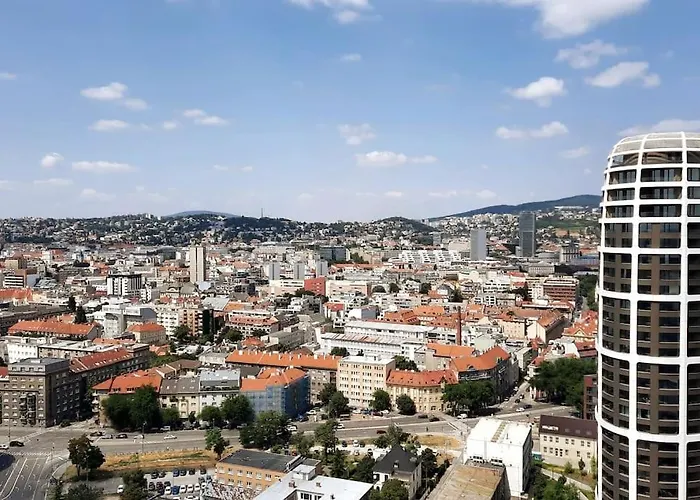 아파트 View From 27th Floor, Free Parking, Keyless 브라티슬라바