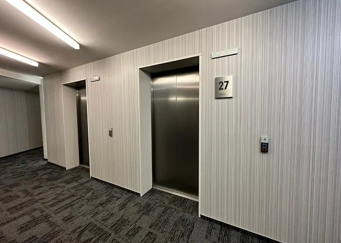 View From 27th Floor, Free Parking, Keyless 브라티슬라바