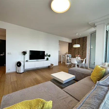 View From 27th Floor, Free Parking, Keyless * ברטיסלאבה