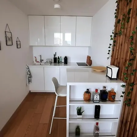 Apartmán View From 27th Floor, Free Parking, Keyless Bratislava